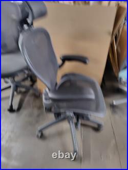 Herman Miller Aeron Mesh Chair Medium B fully Adjust Posture fit mesh Headrest