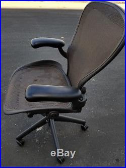 Herman Miller Aeron Mesh Chair Medium SIZE B fully adjustable lumbar & arms