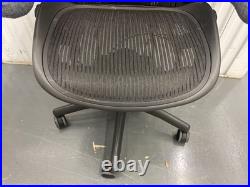 Herman Miller Aeron Mesh Chair fully Adjustable Posture Fit Black Mesh? Medium B Herman Miller Aeron Mesh Chair fully Adjustable Posture Fit Black Mesh? Medium B