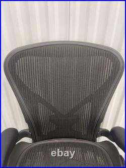 Herman Miller Aeron Mesh Chair fully Adjustable Posture Fit Black Mesh? Medium B Herman Miller Aeron Mesh Chair fully Adjustable Posture Fit Black Mesh? Medium B