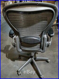 Herman Miller Aeron Mesh Desk Chair Large C fully adjustable lumbar tuxedo mesh