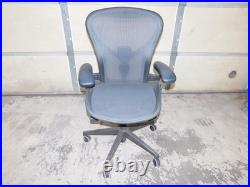Herman Miller Aeron Mesh Desk Chair Medium Size B (CHAIR31)