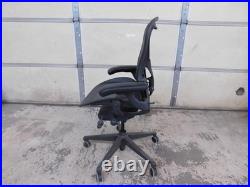 Herman Miller Aeron Mesh Desk Chair Medium Size B (CHAIR31)