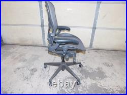 Herman Miller Aeron Mesh Desk Chair Medium Size B (CHAIR31)
