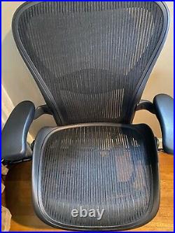 Herman Miller Aeron Mesh Desk Chair Medium Size B Fully Adjustable