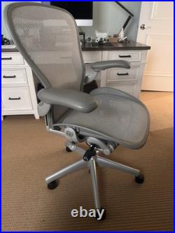 Herman Miller Aeron Mesh Desk Chair Size C Large fully adjustable with lumbar