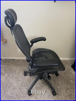 Herman Miller Aeron Mesh Desk Chair Size C fully adj lumbar black Headrest