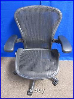 Herman Miller Aeron Mesh Office Chair Medium B Adjustable ERGONOMIC
