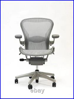 Herman Miller Aeron Mesh Office Desk Chair Large C fully adj Lumbar silver