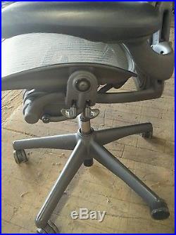 Herman Miller Aeron Mesh Office Desk Chair Large C fully adjustable lumbar grey