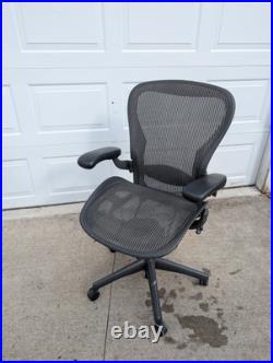 Herman Miller Aeron Mesh Office Desk Chair Large Size C fully adjustable lumbar