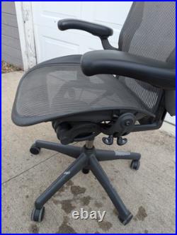 Herman Miller Aeron Mesh Office Desk Chair Large Size C fully adjustable lumbar