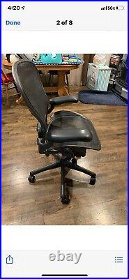 Herman Miller Aeron Mesh Office Desk Chair Medium Size B