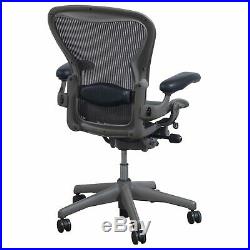 Herman Miller Aeron Mesh Office Desk Chair Medium Size B adjustable with lumbar