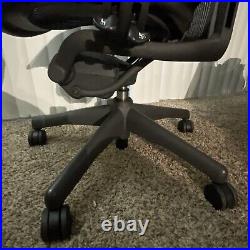 Herman Miller Aeron Mesh Office Desk Chair Medium Size B fully adjustable lumbar