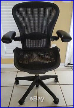 Herman Miller Aeron Mesh Office Desk Chair Medium Sz B Fully Adjustable & Lumbar