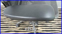 Herman Miller Aeron Mesh Office Desk Chair Medium Sz B fully adjustable/loaded