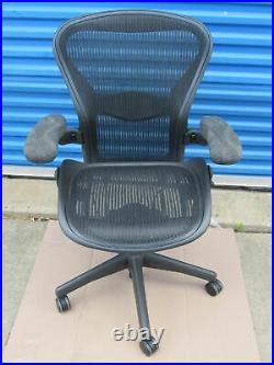 Herman Miller Aeron Mesh Office Desk Chair Size Small B 146905 AE112APB