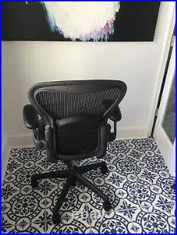 Herman Miller Aeron Mesh Office Desk Chair (size B) with fully adjustable lumbar