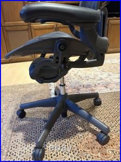 Herman Miller Aeron Office Chair Black AE122AWB Model Office Desk Chair