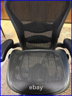 Herman Miller Aeron Office Chair Black AE122AWB Model Office Desk Chair