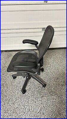 Herman Miller Aeron Office Chair Black Size C (Fully Loaded Version)