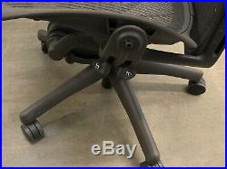 Herman Miller Aeron Office Chair Black fully adjustable size b PostureFit