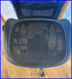 Herman Miller Aeron Office Chair Carbon Frame, Gray/Black, Excellent condition