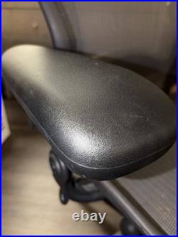 Herman Miller Aeron Office Chair Classic Size C, with Lumbar Support, Carbon