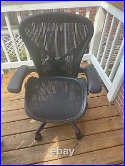 Herman Miller Aeron Office Chair EXCELLENT CONDITION EVERYTHING WORKS GREAT DEAL