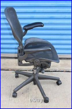 Herman Miller Aeron Office Chair Fully Loaded Graphite AE122AWB