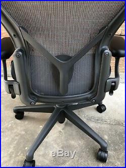 Herman Miller Aeron Office Chair Graphite, Size B NEW ReMastered