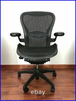 Herman Miller Aeron Office Chair, Graphite, Size C (Large) Used
