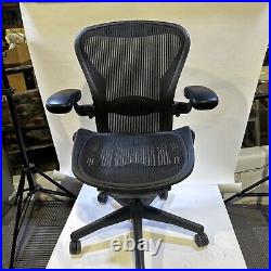 Herman Miller Aeron Office Chair In Black / Size B