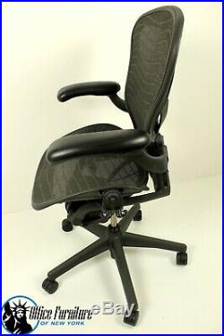 Herman Miller Aeron Office Chair Model AE113AWB