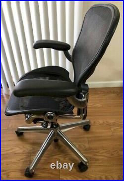 Herman Miller Aeron Office Chair Polished Aluminum Size B Very Good Condition
