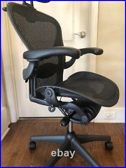 Herman Miller Aeron Office Chair Size B Fully Loaded Version with Headrest