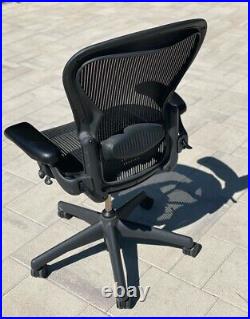 Herman Miller Aeron Office Chair Size B Graphite