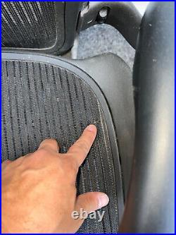 Herman Miller Aeron Office Chair Size B Graphite (Broken Seat Pan/Paint Spots)