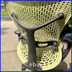 Herman Miller Aeron Office Chair Size B Graphite Original Owner Non-Smoker