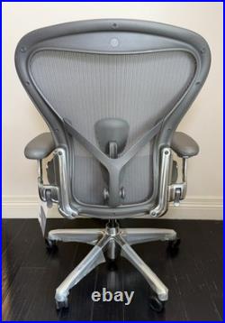 Herman Miller Aeron Office Chair Size B Graphite Polished Aluminum