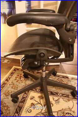 Herman Miller Aeron Office Chair Size B In Good Condition Fully Loaded