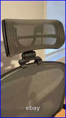 Herman Miller Aeron Office Chair Size B With Headrest