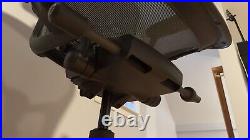 Herman Miller Aeron Office Chair Size B With Headrest