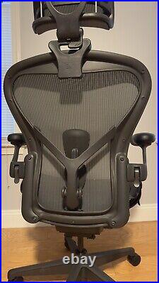 Herman Miller Aeron Office Chair Size B With Headrest