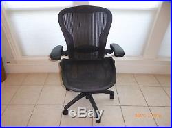Herman Miller Aeron Office Chair Size C Graphite Frame Classic Carbon Mesh