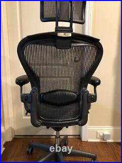 Herman Miller Aeron Office Chair with Headrest (Black) size B