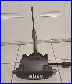 Herman Miller Aeron Office Desk Chair Size B medium Tilt Mechanism