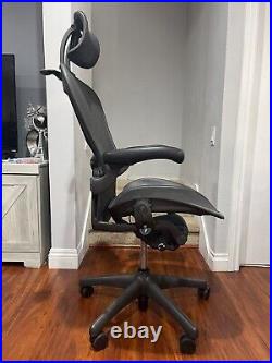 Herman Miller Aeron Office Gaming Chair Size C Large Fully Loaded Headrest Black