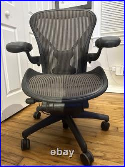 Herman Miller Aeron Posturefit Size A Fully Loaded Herman Miller Aeron Posturefit Size A Fully Loaded